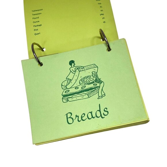 Vintage Collection Of Recipe Cards- Breads Salads Main Dishes Veggies Cakes etc - Picture 2 of 7